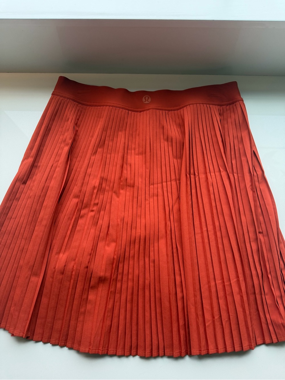 lululemon athletica Pleated Mini Skirt - Rusty Orange